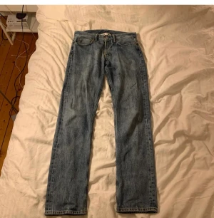Our legacy - Nästan helt oanvända jeans för bra pris!
