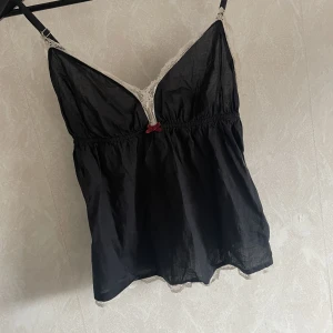 Linne  - Odd Molly linne 