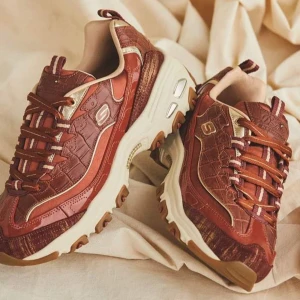 Skechers D'Lites Premium Pack - - Limited edition shoes - Size 40 - Color Cognac/Brown - ( Please contact me before buying the shoes ^^) 