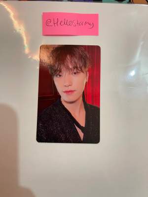 Seventeen 2023 Season’s Greetings Officiall photocard dino -Bought from Cokodive 