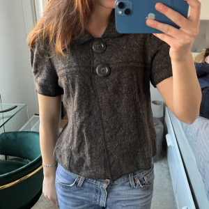 Jacka/topp❤️❤️ - Så fin topp som man både kan ha som topp eller öppen med något under❤️