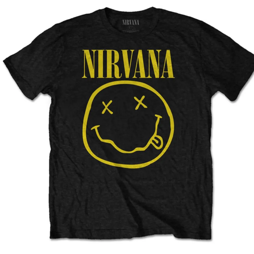 Säljer denna nirvana tröja. Nypris: 270kr. Passar S - L. T-shirts.