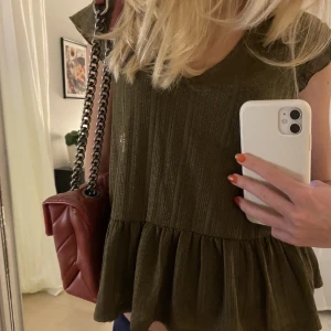 Topp - Topp från mango, som inte längre säljs💖 Passar till mycket 