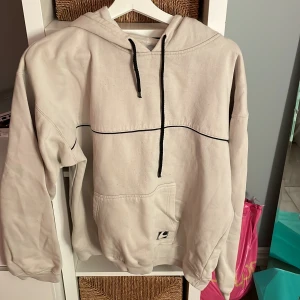 Hoodie - Stor hoodie.