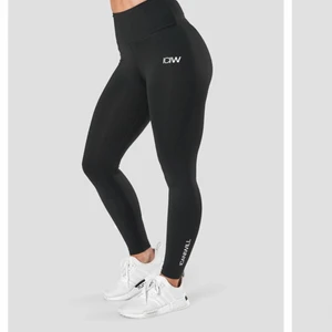 I can I will S - Seamless träningstights med scrunch-detalj. Hög midja. Från I can I will. Ord 799, använda ett par gånger.