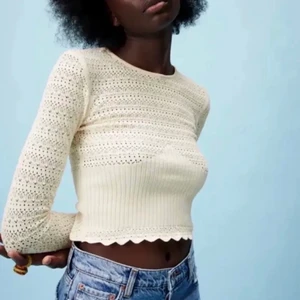 Zara tröja - I mycket bra skick! Köpt här på plick