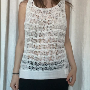 unik topp - storlek: passar storlek s och m. möts upp i stockholm eller fraktar 💌