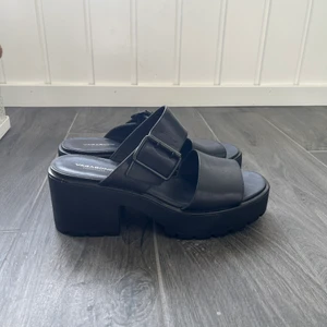 Vagabond platåskor - Vagabond skor med spännen, bra skick, storlek 39💓