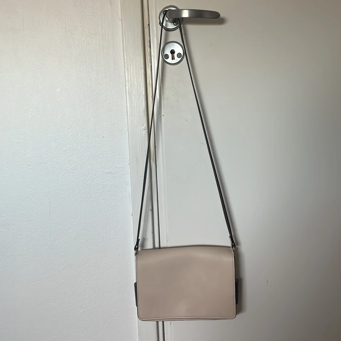 Beige axelväska  - 90