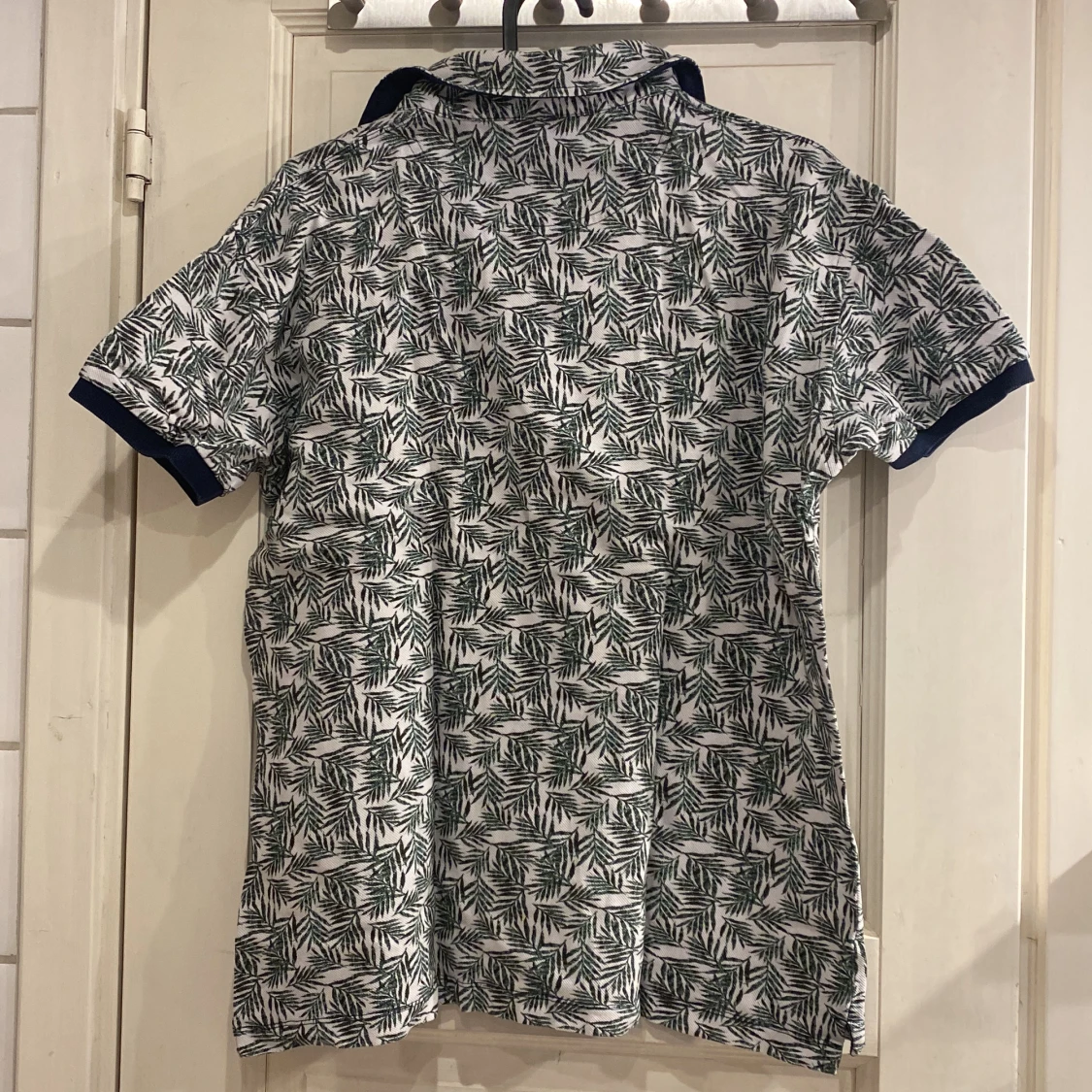 Pikétröja med bladmönster  - 90