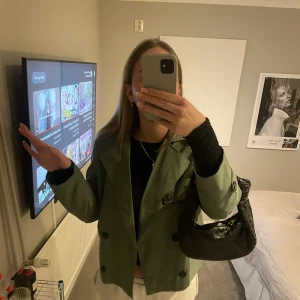 Jacka  - Fin jacka till våren från Vero Moda ❤️