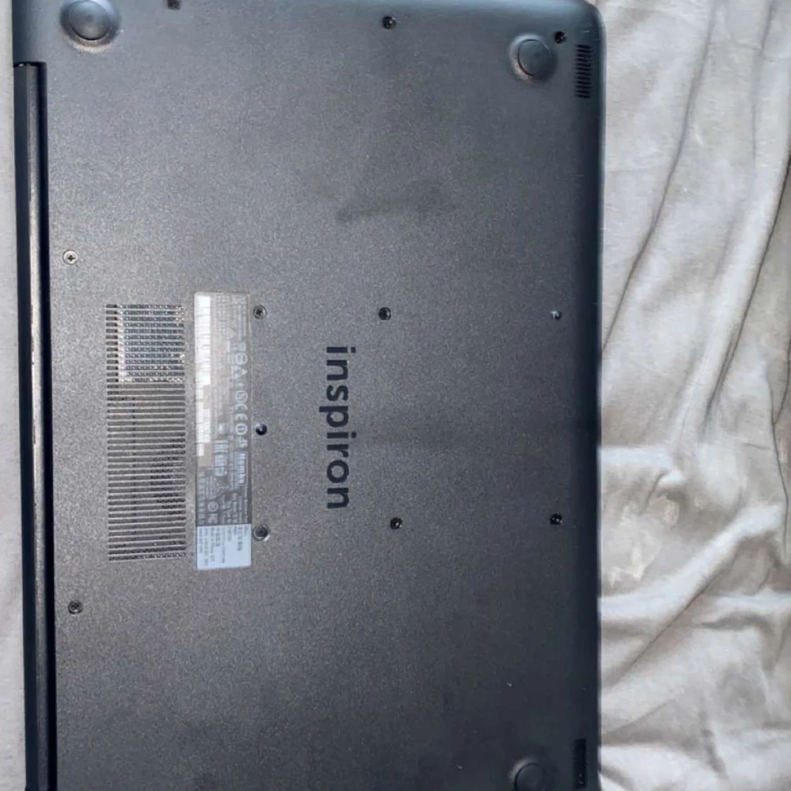 Dell Inspiron 15 - 90