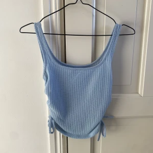 Linne från Shein - Blått linne från Shein och är aldrig använd. Storlek S/36