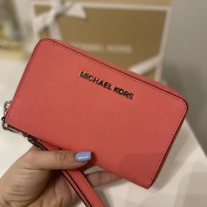 Michael kors plånbok  - Michael kors plånbok. Helt ny