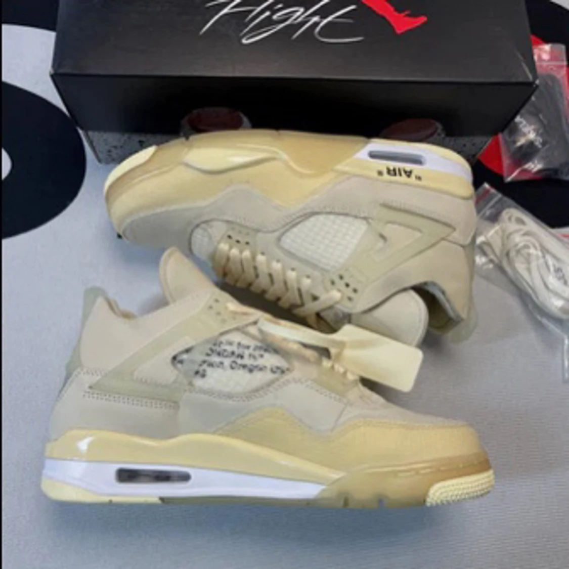 Jordan 4 x off white