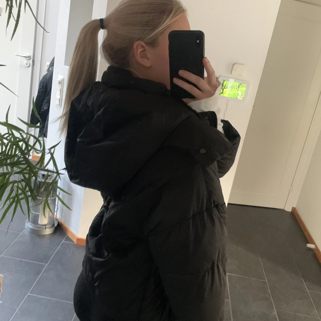 Svart dunjacka  - 91