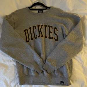 Dickies sweatshirt  - Supersnygg sweatshirt från dickies. Jättefint skick