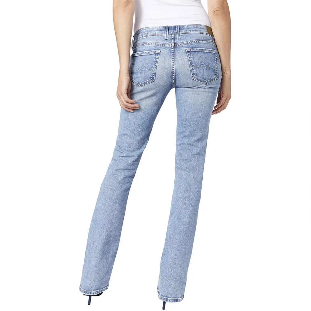 Säljer mina pepe jeans i modellen ”Piccadilly” dom är använda fåtal gånger utan några defekter.. Jeans & Byxor.