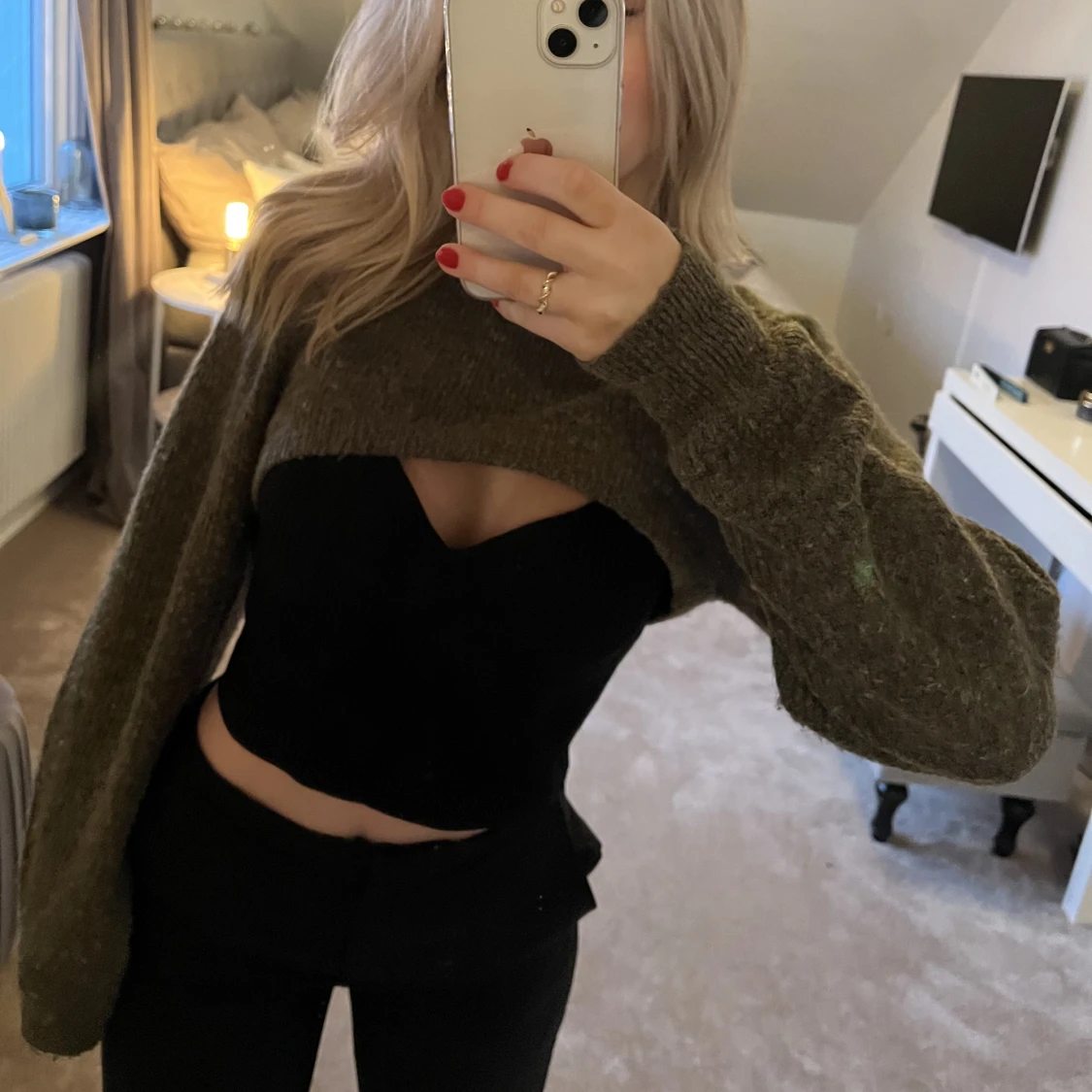 Stickad tröja/ ärmar