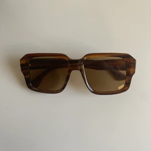 Feta glajjor - Ett par snygga glajjor som tyvärr inte får någon användning, frakten är inräknat i priset✨