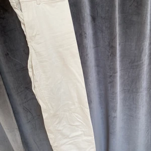 Beige kostymbyxor  - Beige kostymbyxor från Mango 