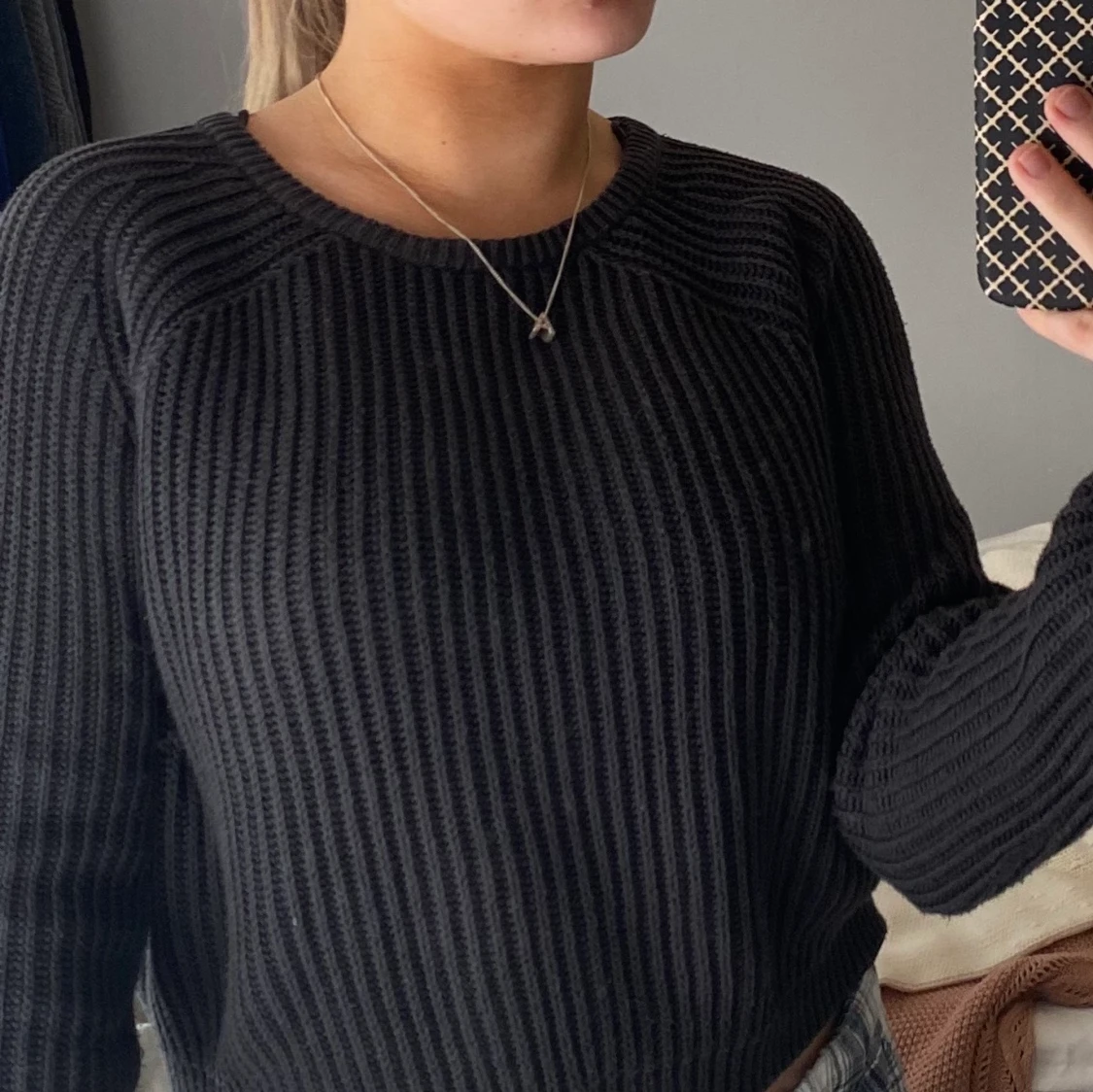 Mörkgrå stickad - 90