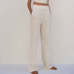 Linnebyxor  - Linnebyxor köpta från zara förra året! Använda ett fåtal gånger