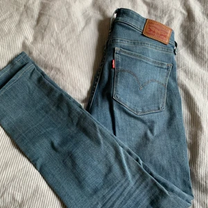 Levis jeans  - Levis Jeans. Storlek 25. Stretcha. 