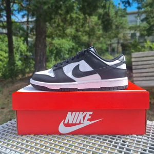 Dunk low panda - Wmns dunk low panda i storlek 41