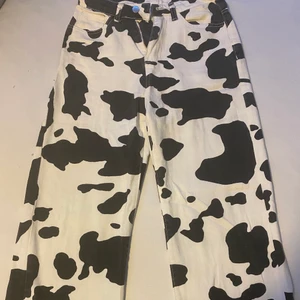 Jeans  - Använt ett par gånger. Storlek XS från SHEIN. 