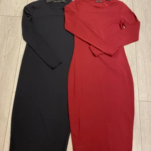 Klänning från Zara - Säljer dessa klänningar från zara. 150 kr för båda. De är i bra skick, storlek S