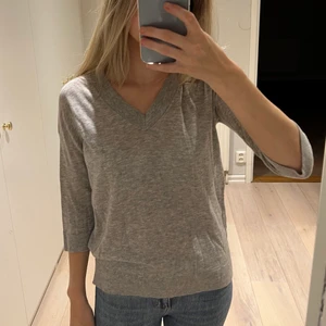 Massimo Dutti tröja  - En supermjuk tröja i storlek xs från Massimo Dutti!❣️ Passar xs/s!