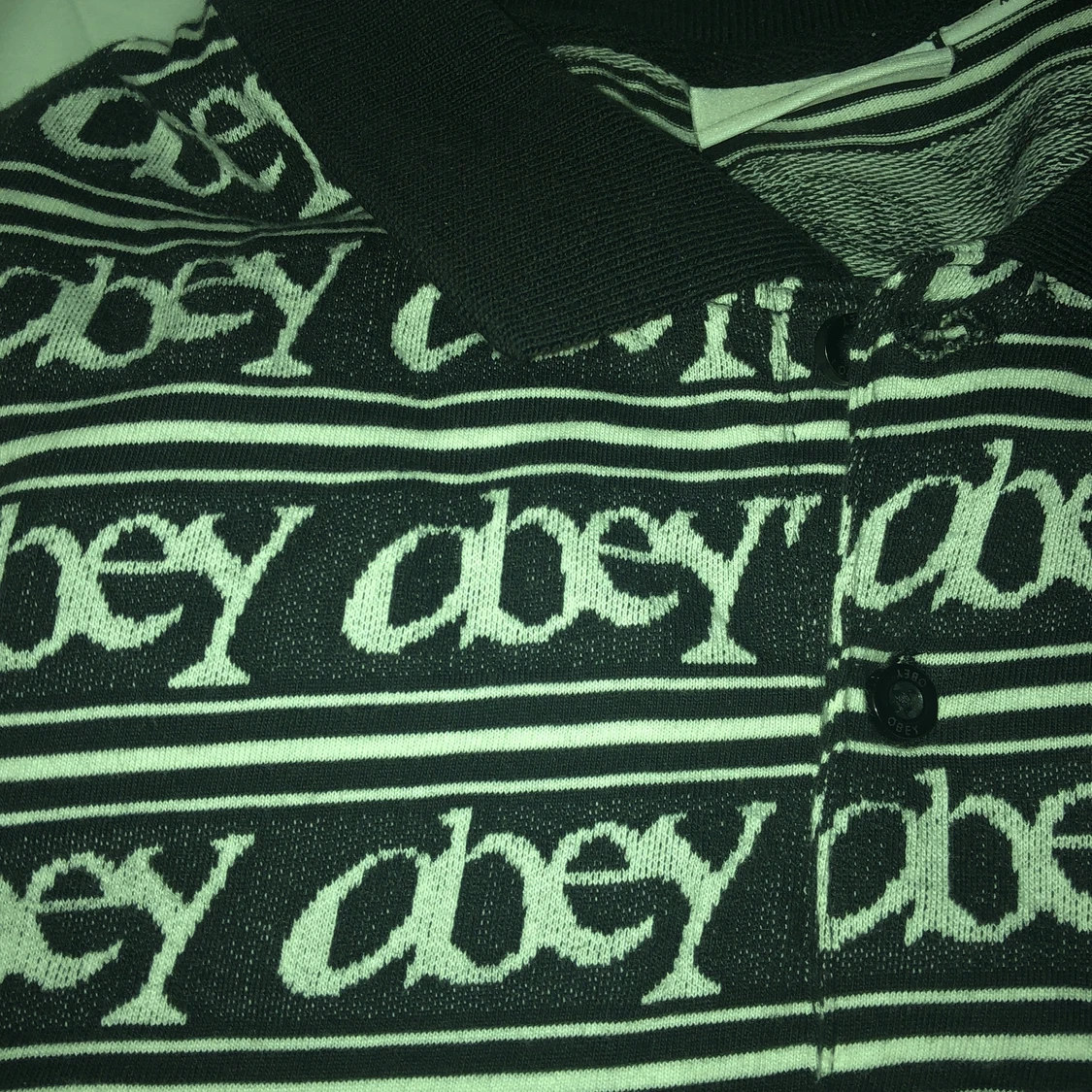 Obey Sällsynd stickad monogram  - 91