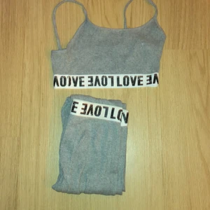 Set  - Ett set som jag köpte i november 2021. Säljer pågrund av att det är för stort.  Hör gärna av er om du har någon fråga eller är intresserad. 