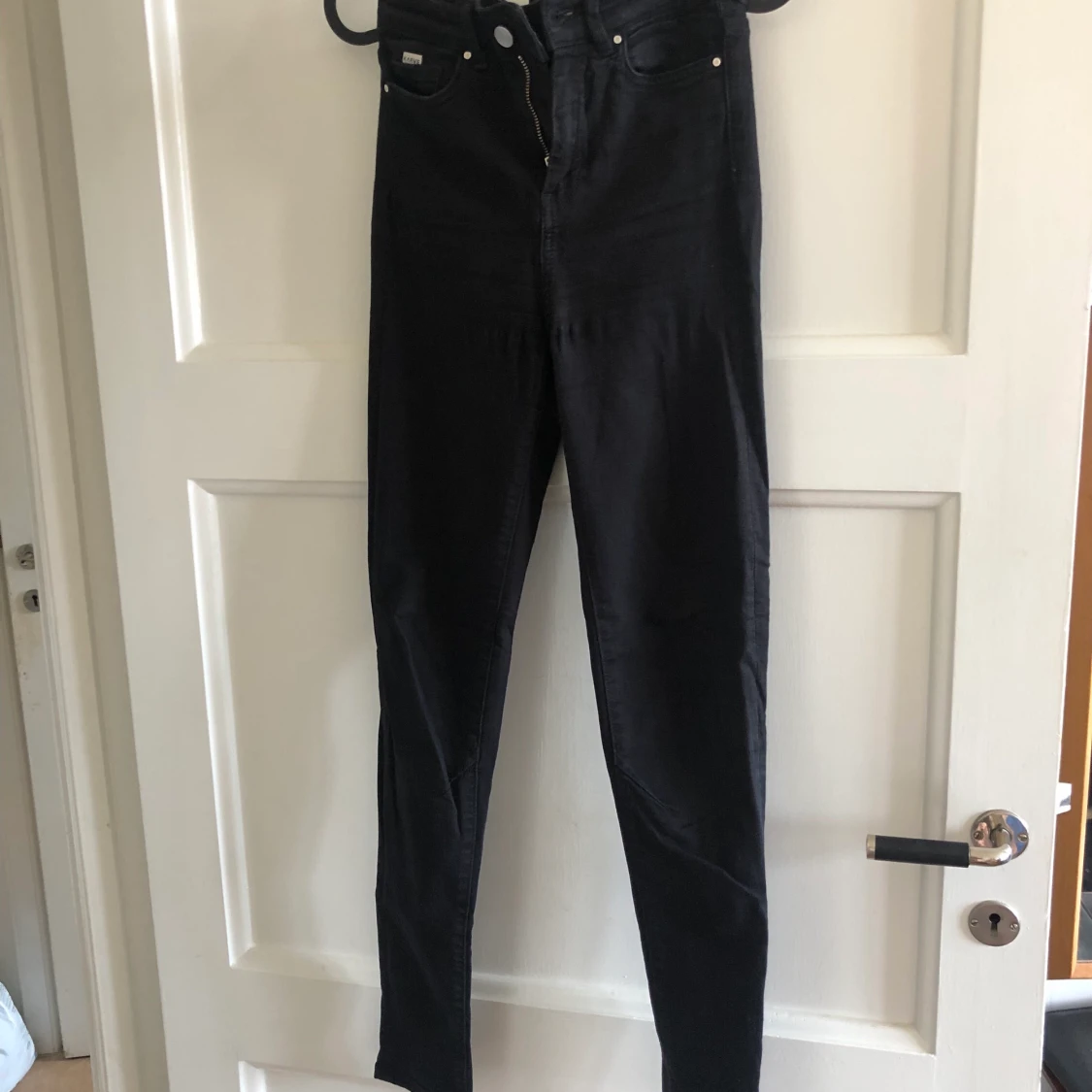 High Rise True Black Karve Skinny Jeans