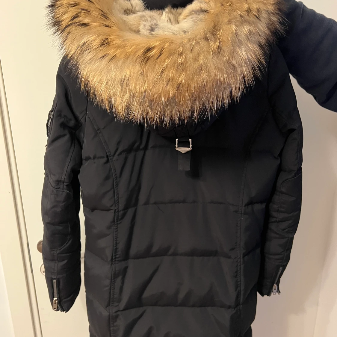 Rock and blue jacka dam 