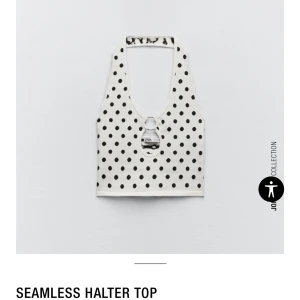 Topp - Säljer denna sjukt söta topp från zara som jag köpte i somras men som inte riktigt är min stil :/ (bilderna är tagna från hemsida, så skriv om ni vill ha mina egna bilder) 😁köparen står för frakten🛍🚚📦