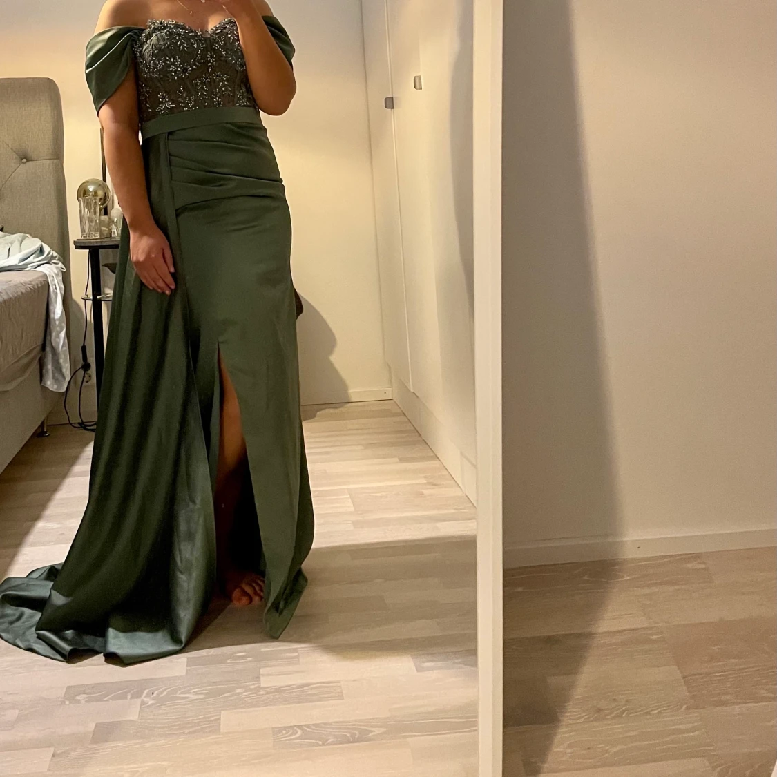 Festklänning säljes  - 90