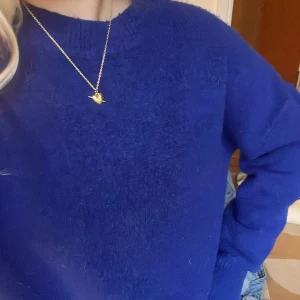 Zaratröja - Så fin zaratröja i blå färg💕