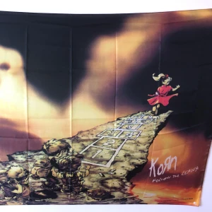 Korn follow the leader tyg poster  - Korn poster i tyg ganska stor