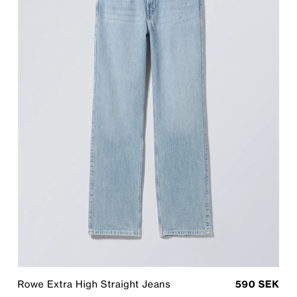 Super fina jeans från WEEKDAY i modellen ROWE, nypris 590kr och är som nya! . Jeans & Byxor.