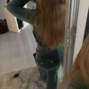 Juciy  - Säljer dessa fina juciy byxorna  använt antal gånger annars jätte fint sätt kom privat för fler bilder 