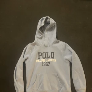 Polo Ralph Lauren Hoodie - XS Ralph Lauren hoodie, general wear, inga flaws.