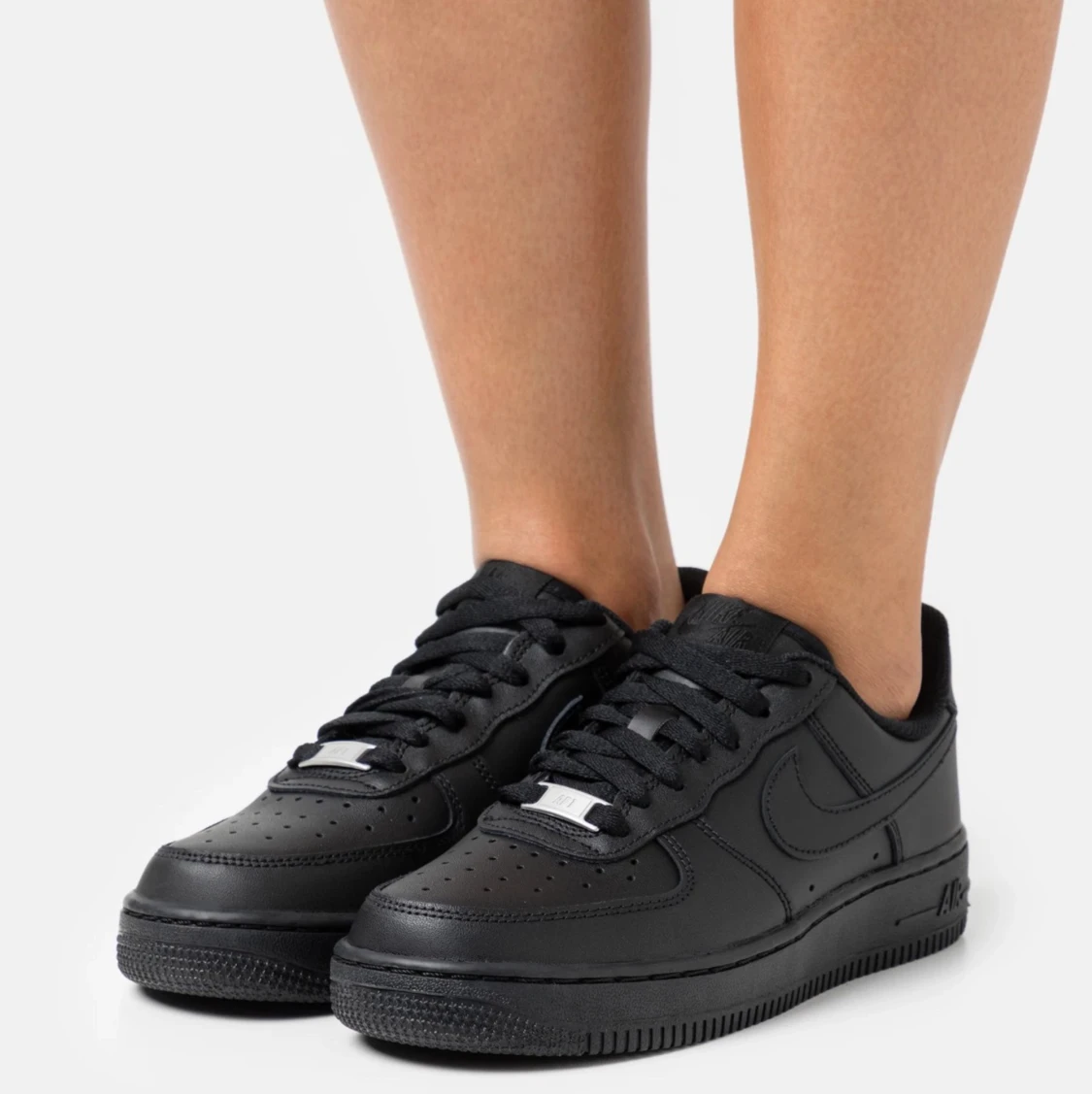 Nike air force 1 svart