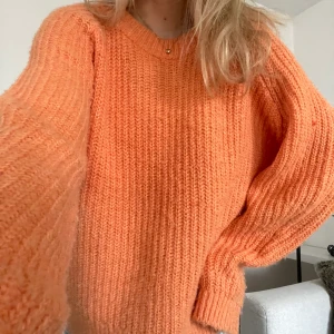 Stickad tröja  - Såå fin stickad tröja 