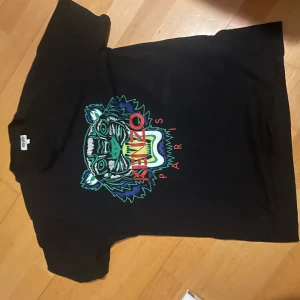 Kenzo t-shirt - Använd några gånger