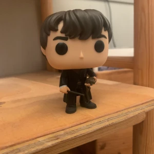 Funko pop - Säljer denna funko pop figur av Neville longbottom. Intakt låda finns också. 