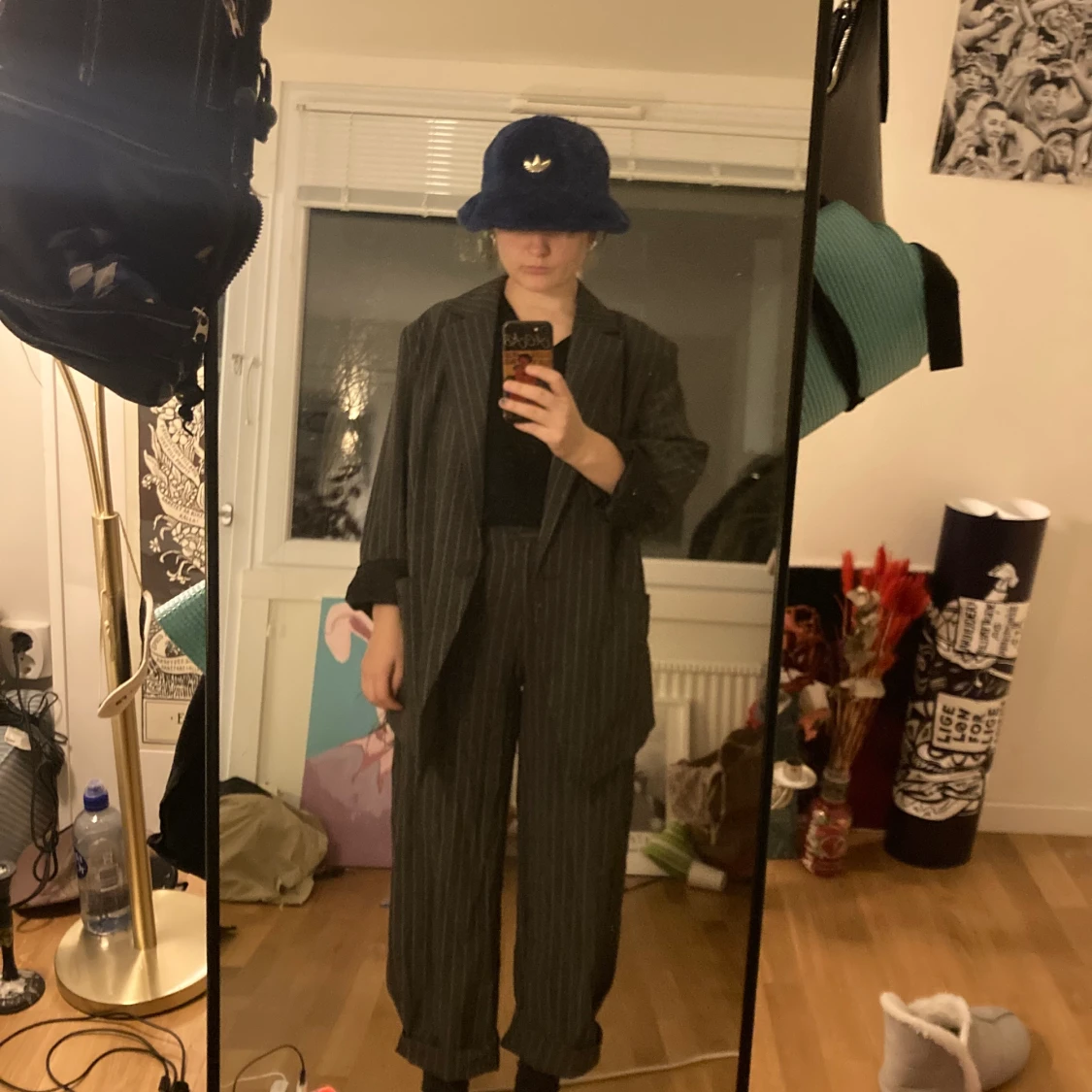 Kritstrecksrandig kostym