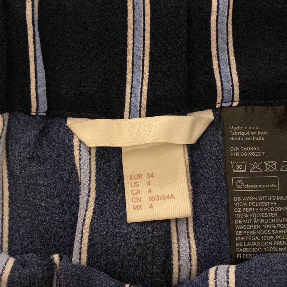 Randig blå byxa från H&M  - 90