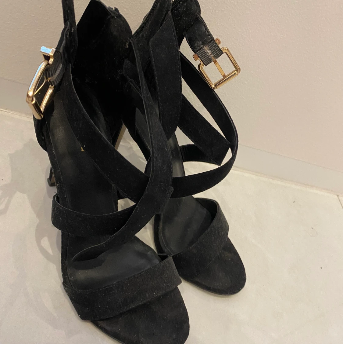 Klackskor 350kr - 90